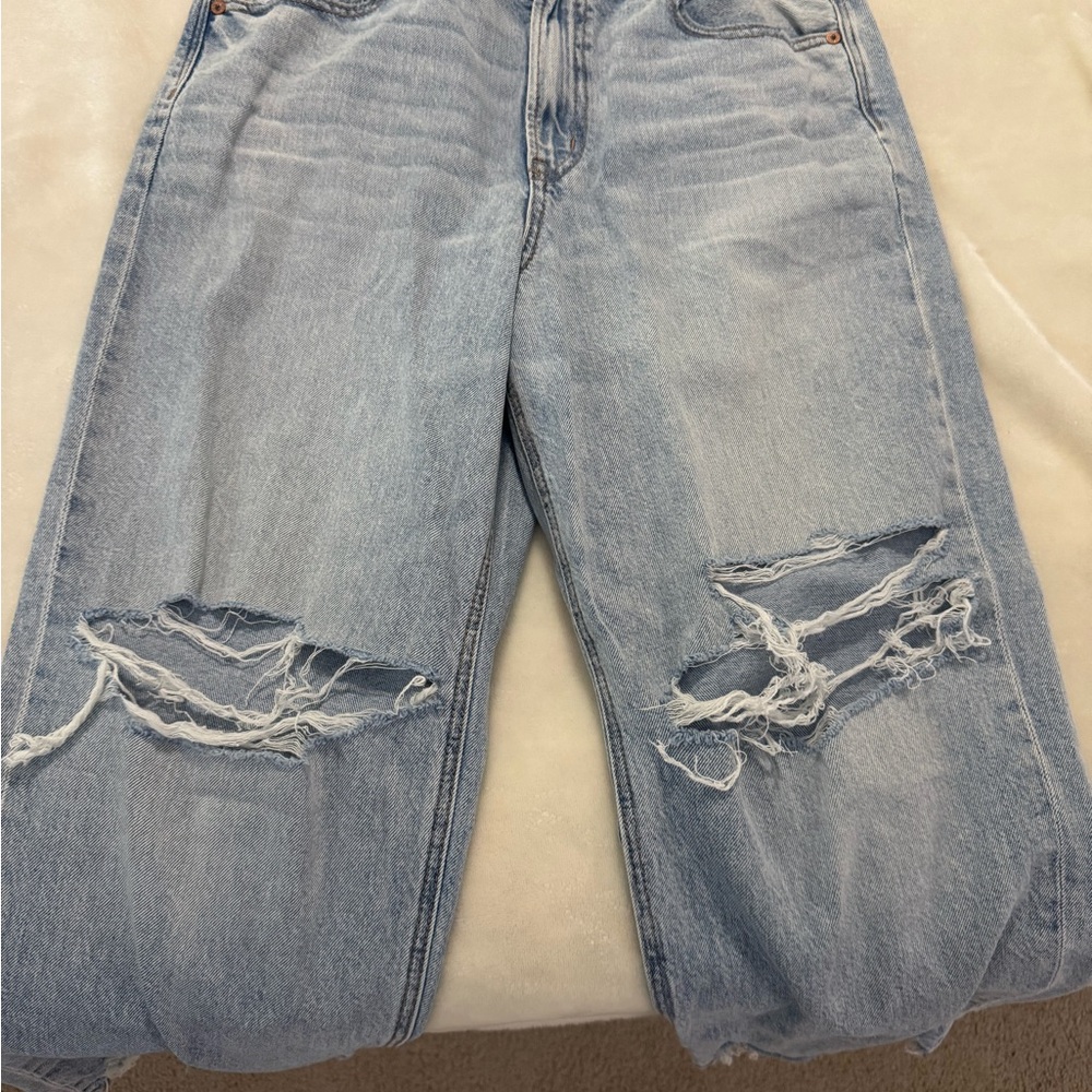 American Eagle Outfitters Blue Boyfriend Jeans Distressed